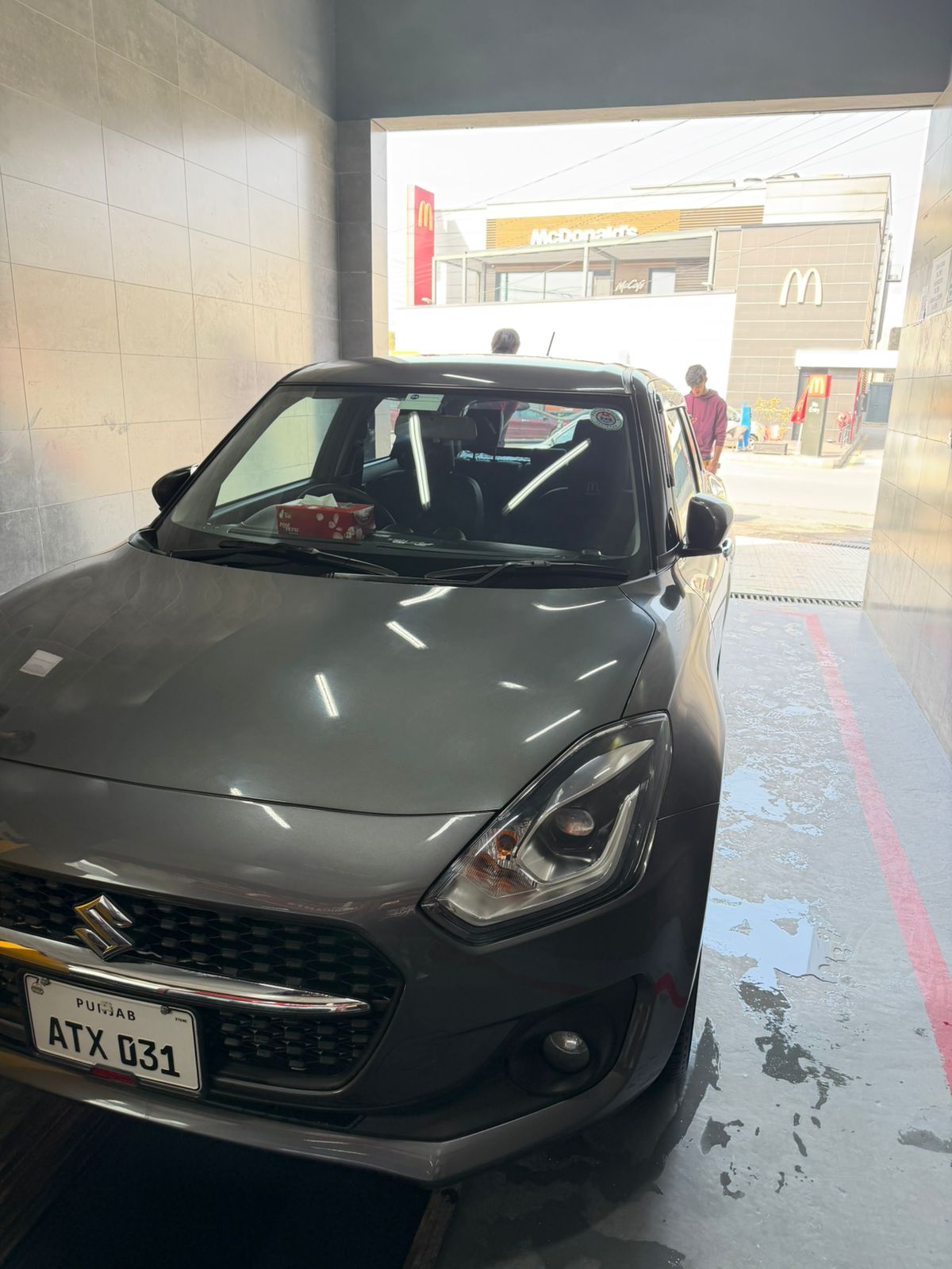 Suzuki Swift GLX CVT 2024